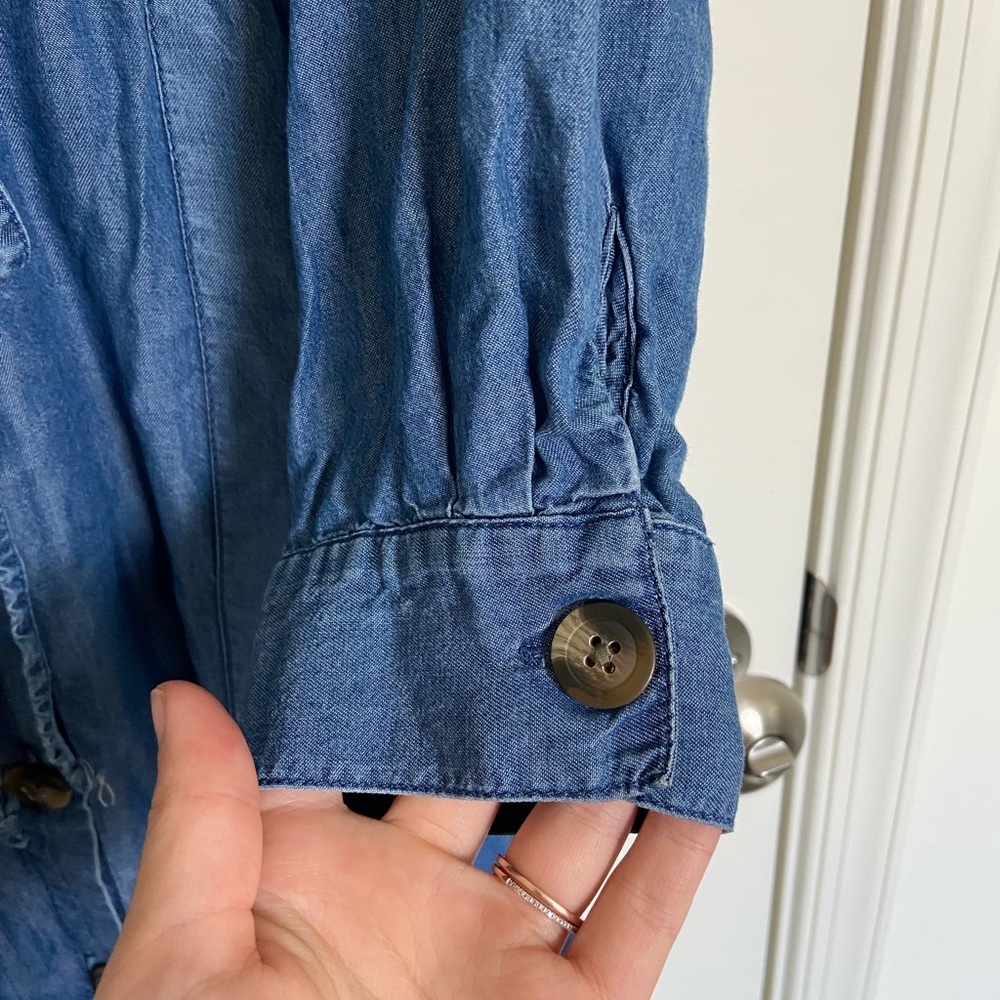 NWOT | American Eagle women’s denim button-front dress — medium - Picture 2 of 5
